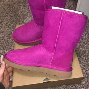 Women’s uggs brand new